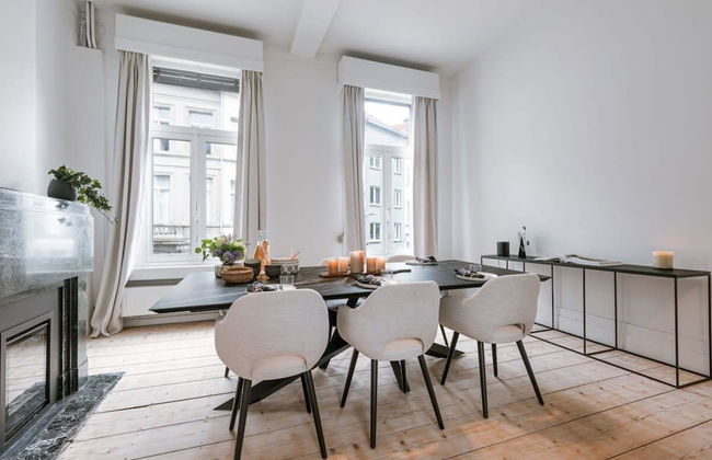Charming House in the City of Antwerp With Parking - Photo 50