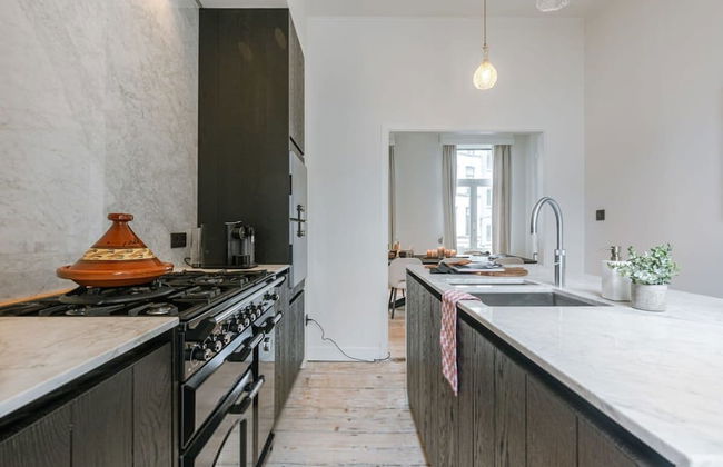 Charming House in the City of Antwerp With Parking - Photo 54