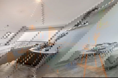 Foto 33 - Modern Studio With Seaview and Parking