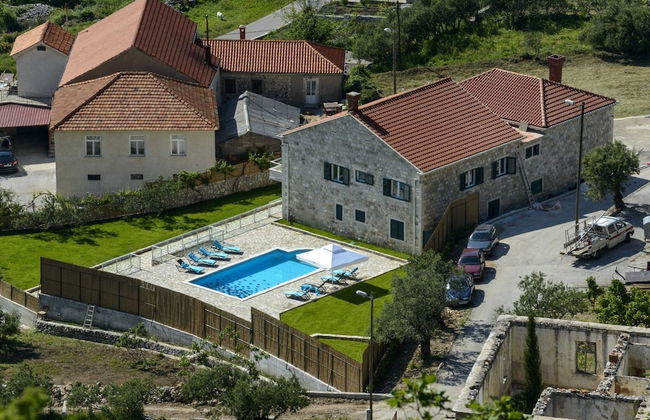 Villa Pave - Six-bedroom Villa With Terrace and Swimming Pool - Foto 24
