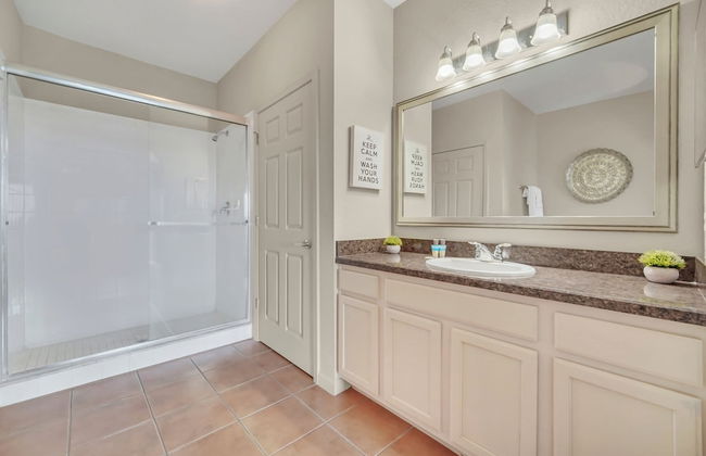 2BR Condo - Hot Tub Pool and More- Near Disney - Foto 22