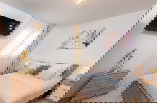 Photo 4 - Apartments Blazevic - Two Bed/apt With Hot Tub