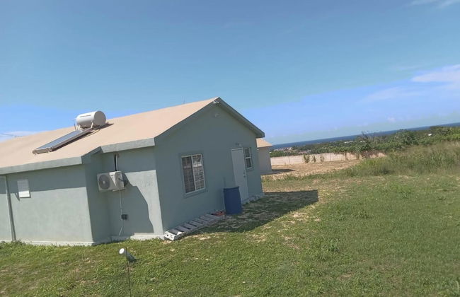 Beach-view 2 Bed Apartment Sleeps 4 - Free Parking - Foto 10