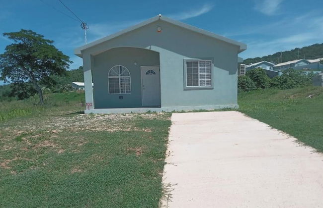 Beach-view 2 Bed Apartment Sleeps 4 - Free Parking - Foto 1