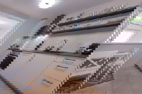 Foto 6 - 3 Bedroom, 3 Bathroom Beachside Apartment