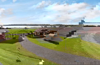 Foto 1 - 8 Person Holiday Home on a Holiday Park in Grasten
