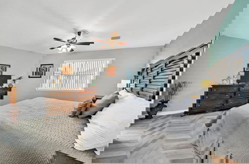 Foto 2 - Crystal Village II, Unit 6B