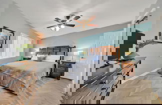 Foto 3 - Crystal Village II, Unit 6B