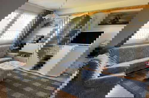 Foto 4 - Attractive Apartment Near Town Center