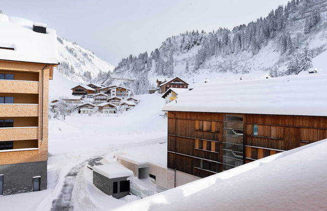 Apartment in Schrocken Near Ski Arlberg - Foto 1