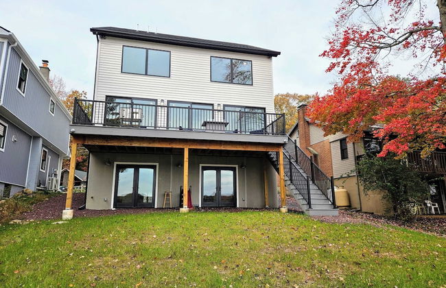 Lakeside Serenity by Avantstay Lakefront, Newly Built, Deck w/ Views! - Photo 38