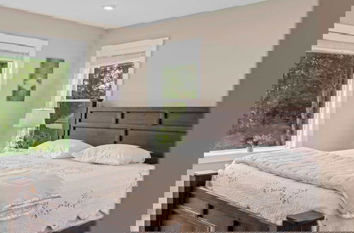 Foto 1 - Lakeside Serenity by Avantstay Lakefront, Newly Built, Deck w/ Views!