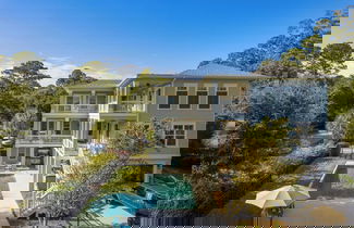 Foto 1 - Sweetbay by Avantstay 1 Min Walk to Beach + Pool