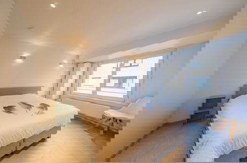 Foto 4 - Bright Apartment With Frontal sea View