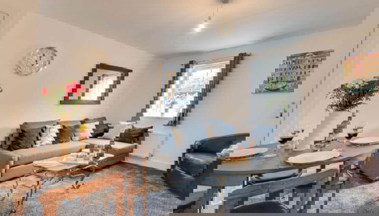 Photo 1 - Beach Retreat 1bhk Apt in Skinnigrove