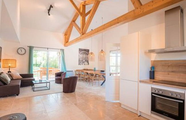 Spacious Villa With Large Garden - Foto 6