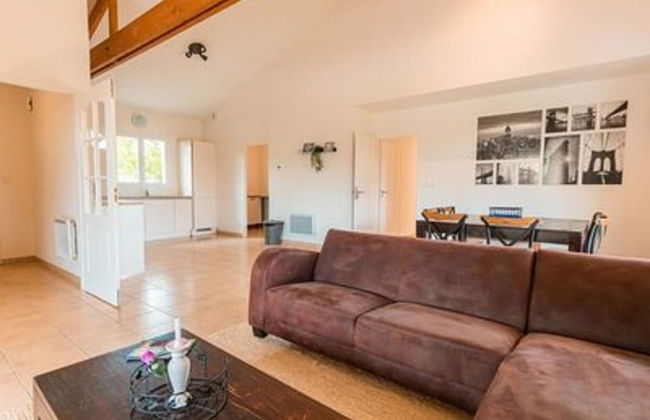 Spacious Villa With Large Garden - Foto 8