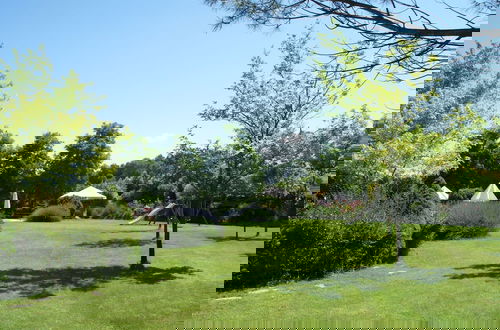 Photo 13 - Detached House With Shared Swimming Pool and Beautiful Garden