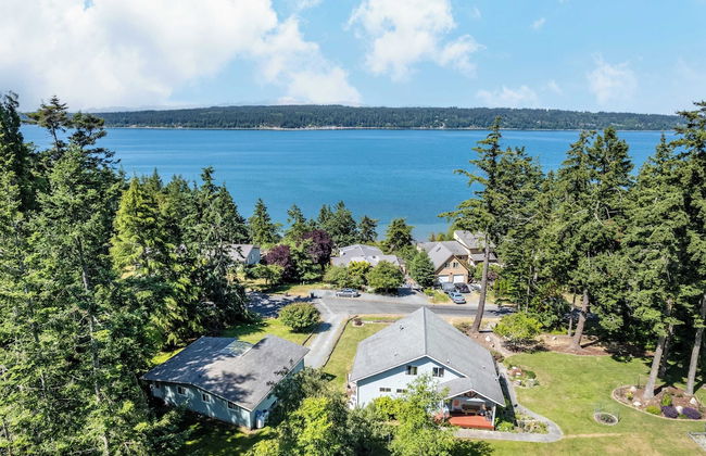 Harborview Getaway by Avantstay Walk to Beach - Foto 2