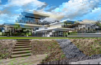 Foto 1 - 16p Spacious Villa on the Water in Zeewolde