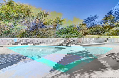 Photo 24 - 12 Dunecrest Lane by Avantstay 2 Mins to Beach w/ Pool & BBQ