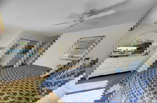 Photo 22 - 12 Dunecrest Lane by Avantstay 2 Mins to Beach w/ Pool & BBQ