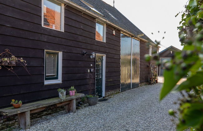 Welcoming Holiday Home With Garden - Foto 19