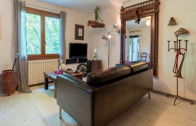 Majestic Holiday Home in Laroque With hot tub - Foto 17