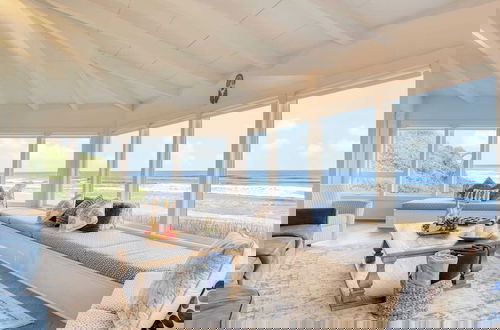 Photo 8 - Sanctuary by the Sea by Avantstay Waterfront + Views