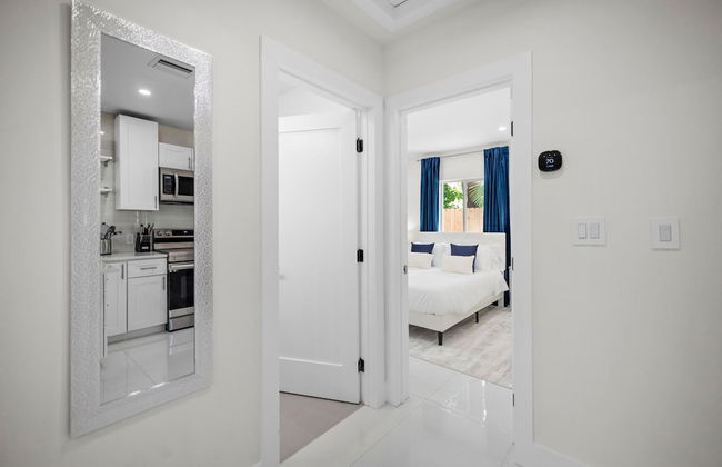 Uhost AI Stylish 1BR Bright Space w Patio - Foto 36