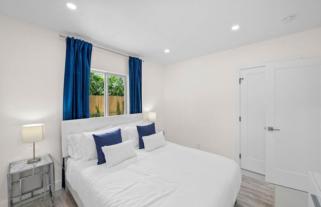 Uhost AI Stylish 1BR Bright Space w Patio - Foto 32