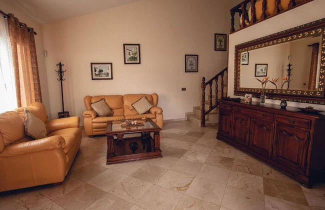 Villa in Corralejo Near Playa de Palomitas - Photo 14