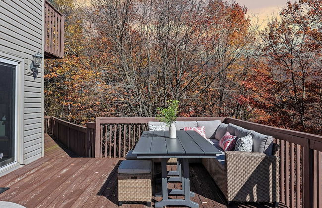 Emerald Bluff by Avantstay Lake Views, Deck, Fire Pit, Game Room - Photo 48