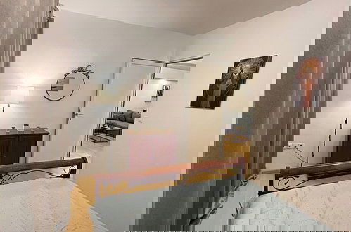 Photo 1 - Charming Kallithea 1Bd Urban Retreat Apt