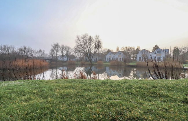 Villa With Whirlpool and Sauna in Makkum - Foto 24