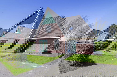 Foto 1 - Villa With Whirlpool and Sauna in Makkum