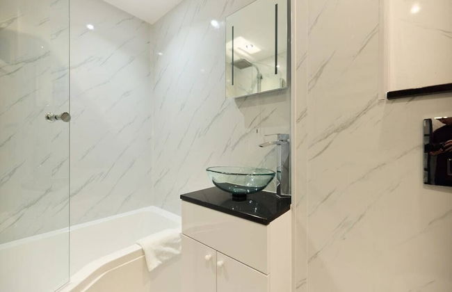 The Kingswood Place - Modern 2bdr With Terrace - Foto 25