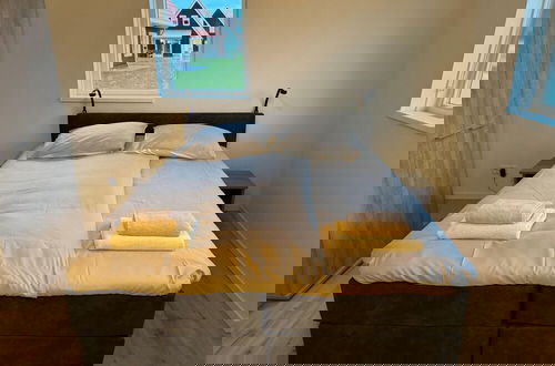 Foto 1 - Holiday Home in Scherpenisse With Infrared Sauna