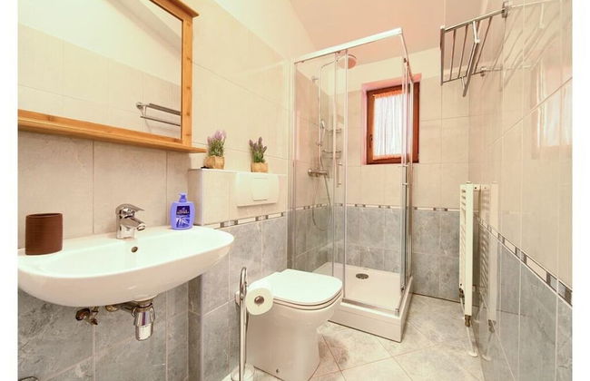 Villa Tara With a Beautiful Heated Pool - Photo 9