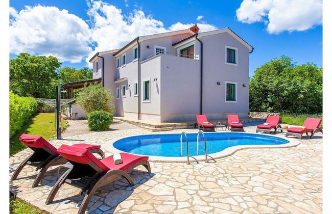 Villa Tara With a Beautiful Heated Pool - Photo 12