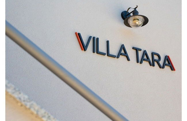 Villa Tara With a Beautiful Heated Pool - Photo 27
