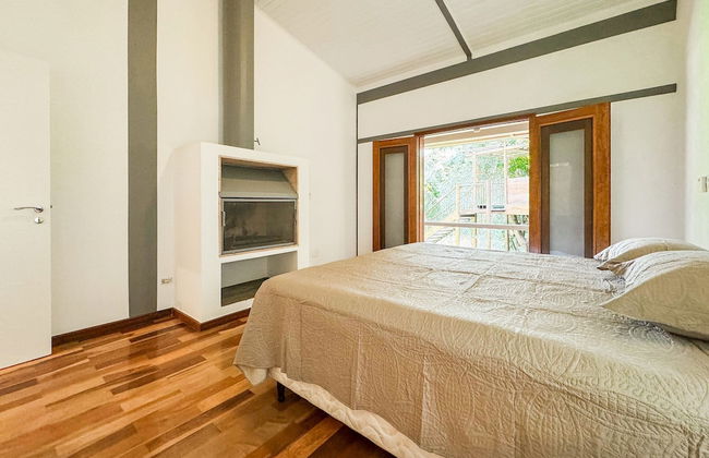 Arquitetura única na Granja Viana - Foto 3
