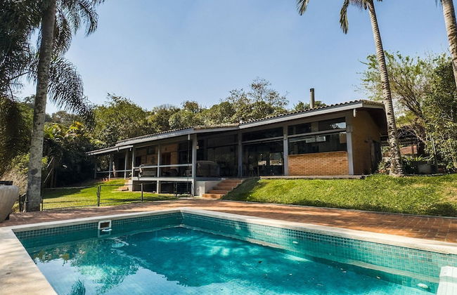 Arquitetura única na Granja Viana - Foto 38