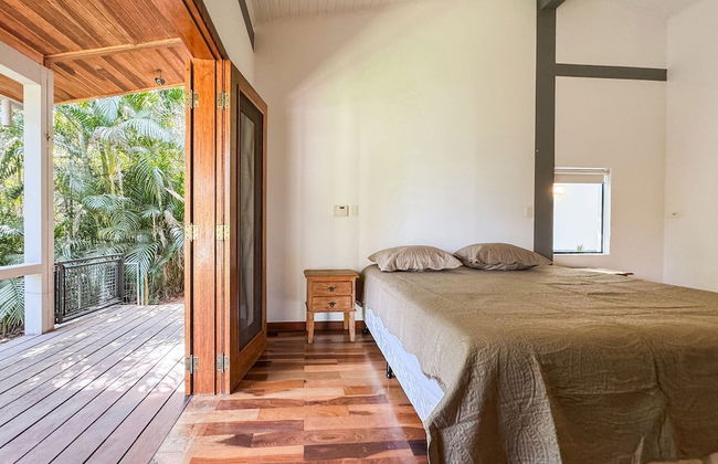 Arquitetura única na Granja Viana - Foto 4