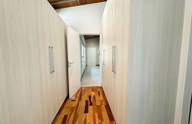 Arquitetura única na Granja Viana - Foto 53