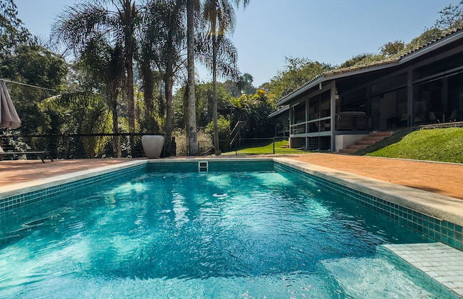 Arquitetura única na Granja Viana - Foto 39