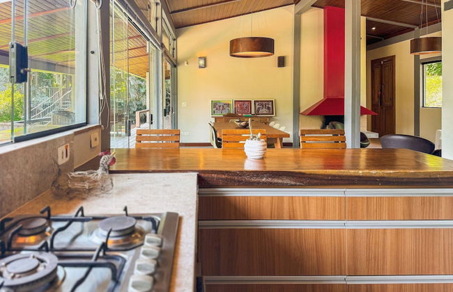 Arquitetura única na Granja Viana - Foto 17