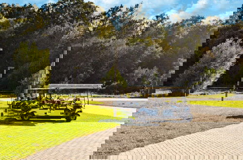 Foto 33 - Dreamy Lakeside Escape by Belvilla