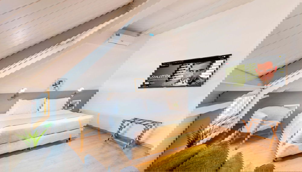 Primary image