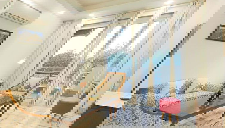 Foto 1 - Peaceful City Paradise w King Bed Tub